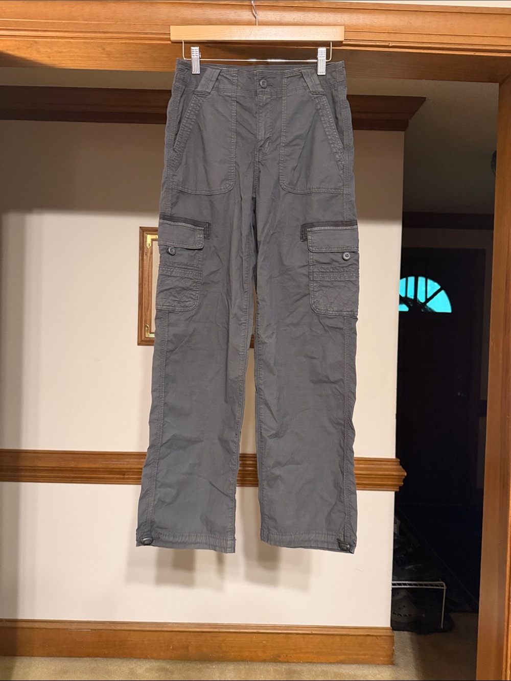 American Eagle Outfitters Wide Leg Cargo Pants in Gray